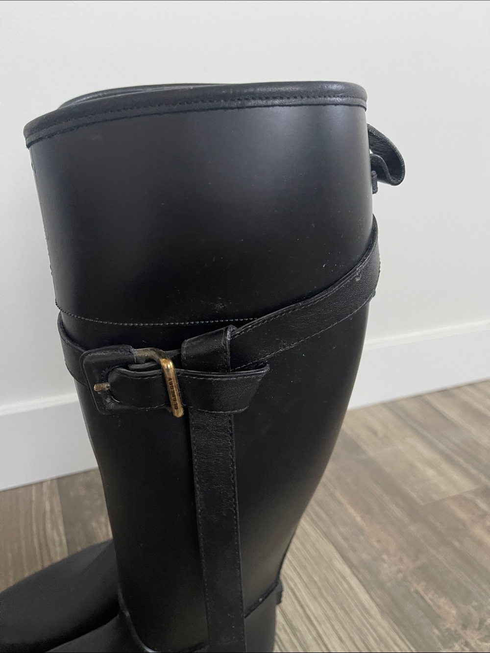 Burberry Tall Black Rain Boots with Leather Buckle Detail - Picture 5 of 12